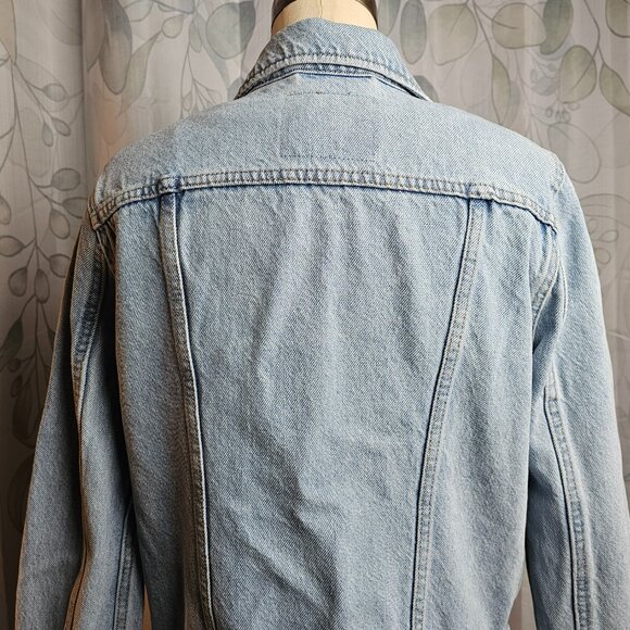 Vintage Levi Strauss & Co Light Blue Jean Medium Trucker Jacket Sri Lanka - Picture 6 of 8